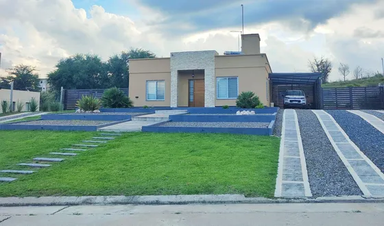 Casa En Venta 2 Dormitorios En Altos De Carlos Paz