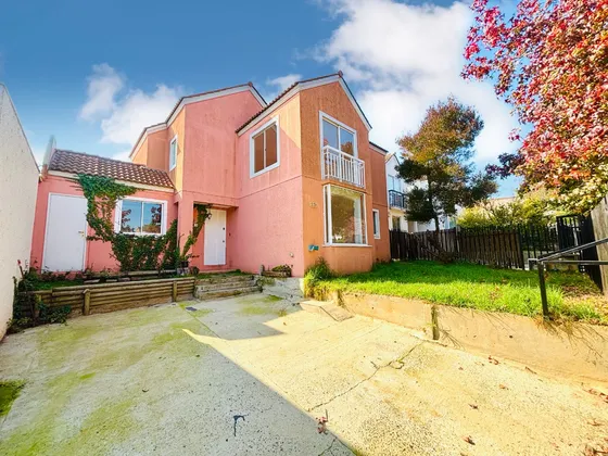 Casa En Barrio Abierto, Faldeos De Curauma, 4d 3b 2e 1b