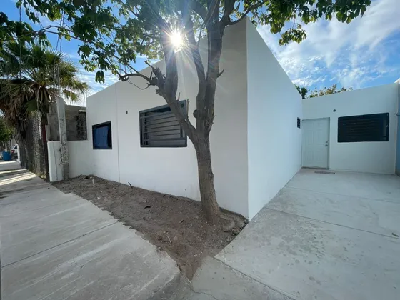 Casa En Venta En Col. Los Altares
