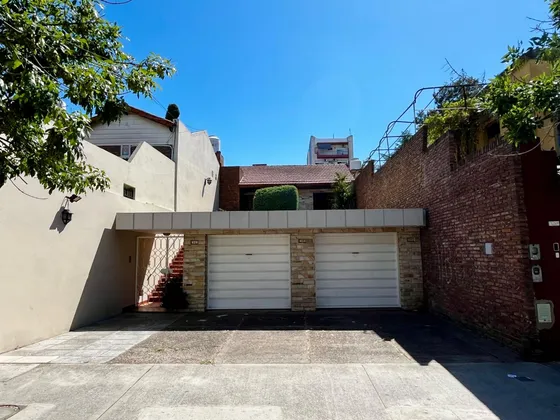 Venta De Casa Con Garage Para 2 Autos En Parque Avellaneda