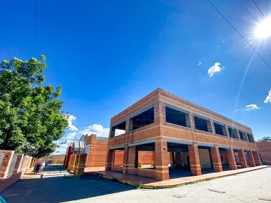 Venta Palo Negro Mega Inmueble Comercial 8.400 M² Ideal Supermercado, Mercado De Mayorista, Locales Para Tiendas