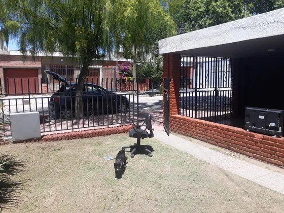 Casa  En  Venta En Alto Alberdi- 3 Dormitorios
