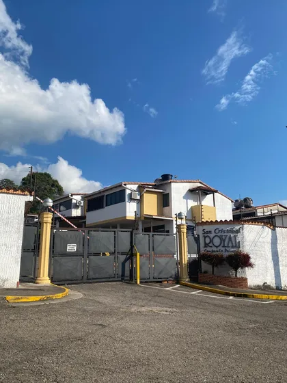Moderna Casa En Venta Pueblo Nuevo Ygn