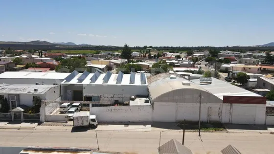 Se Vende Bodega En Calle Miguel Aleman En Cd. Cuauhtemoc, Chih.