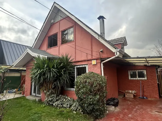Casa En Espectacular Barrio