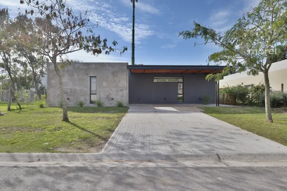Casa #0-100 - Pilar Del Este - Santa Emilia - 126m2 #id 18013
