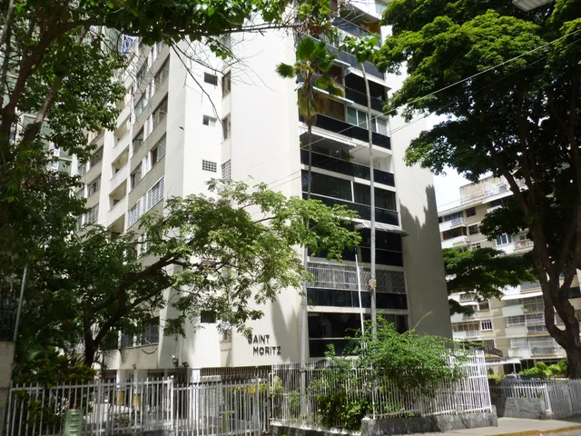 Vendo Apartamento En Los Palos Grandes.