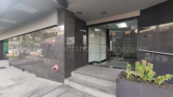 Oficinas En Alquiler En El Este De Barquisimeto Con Planta Electrica En La  Avenida Lara Cod.25-2442 Nd