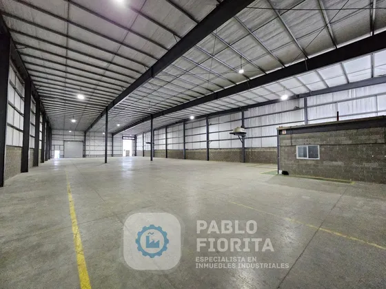 Alquiler Único Depósito Industrial De 1300 M2 En El Polo Industrial Spegazzini