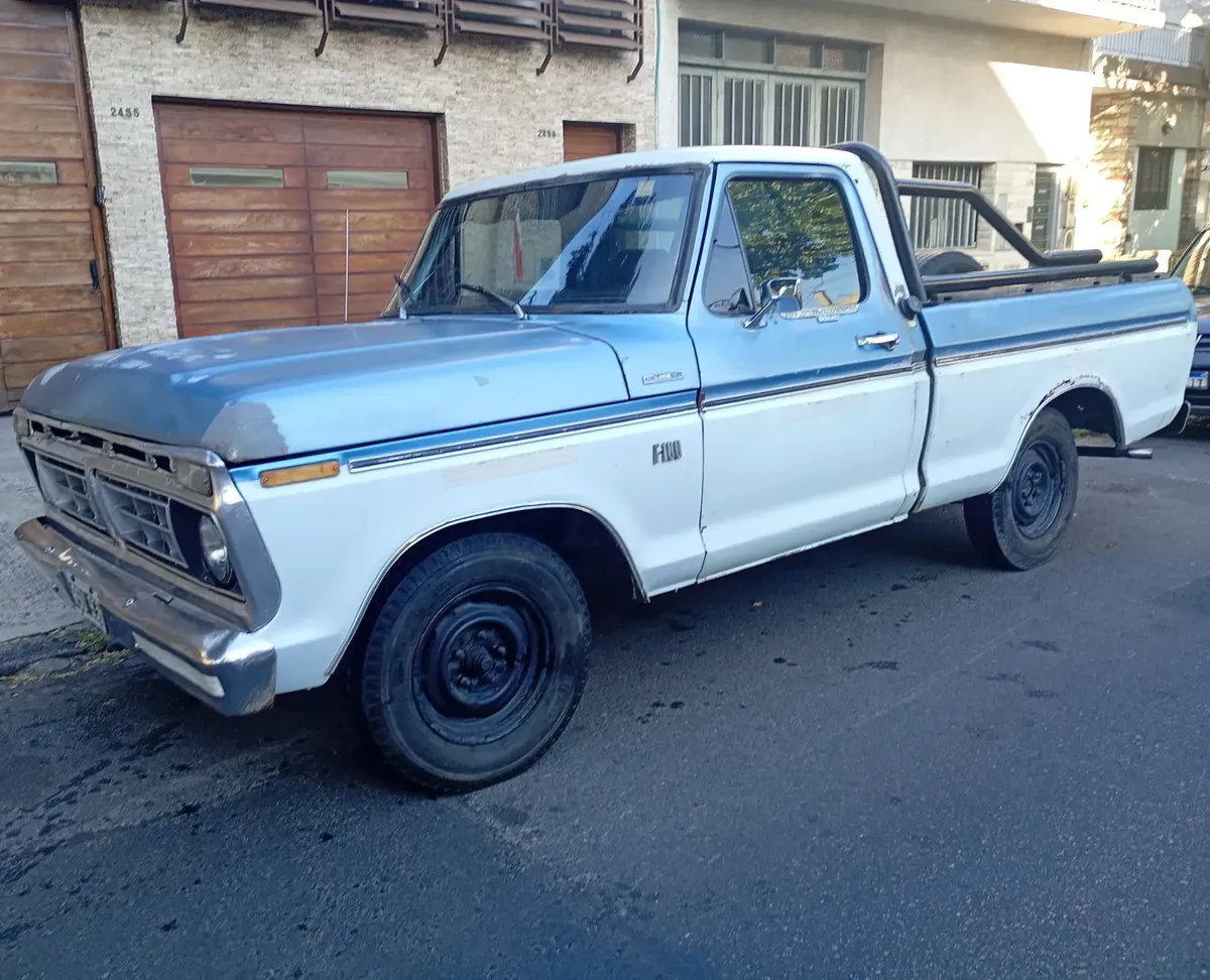 Ford F-100 Perkins