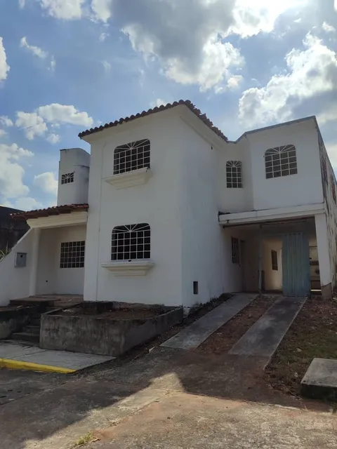 Em Casa En Venta Urb Villa Vasconia 