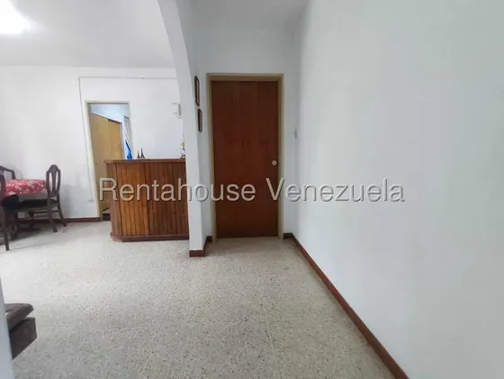 Apartamento En Venta Los Caobos 27-1405 Hgk