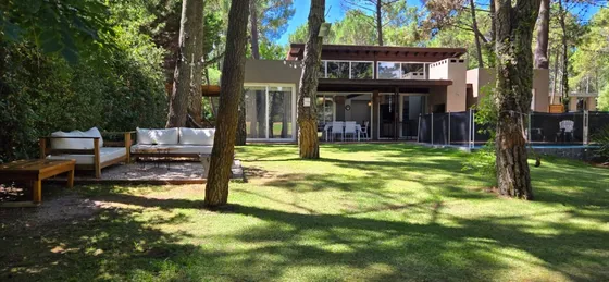 La Rockera - Casa En El Golf De Cariló Con Pileta