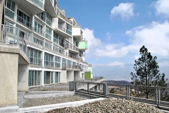 Apto En Obra Gris Con Financiamiento En Loma Linda Jdl