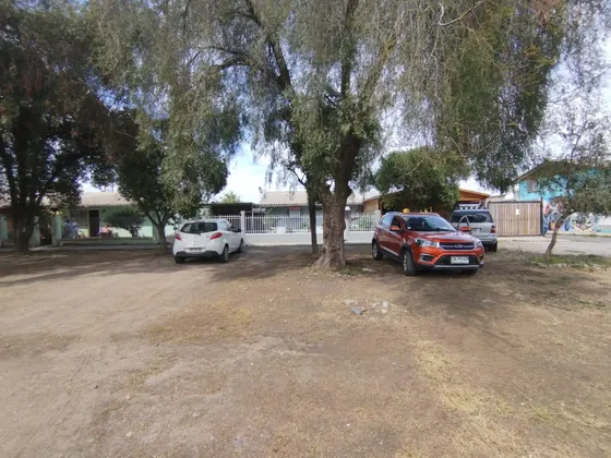Se Vende Hermosa Casa En Lo Espejo, 4 Habitaciones, 2 Baños