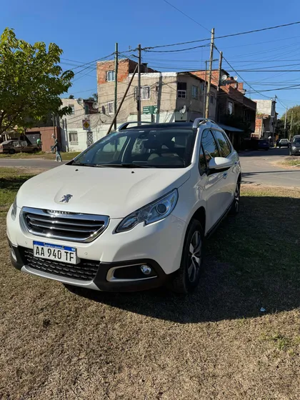 Peugeot 2008 1.6 Feline