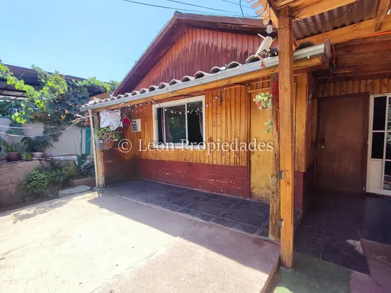 Leon Propiedades Vende Casa En Curacaví Centro.