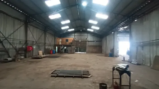 Bodega De 1000 M² En Condominio En Cerrillos.