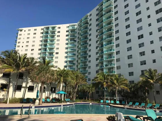 Departamento En Edificio Tides , Miami Beach , Florida