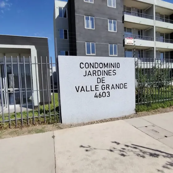Propiedad Ubicada En Condominio Jardine De Valle Grande