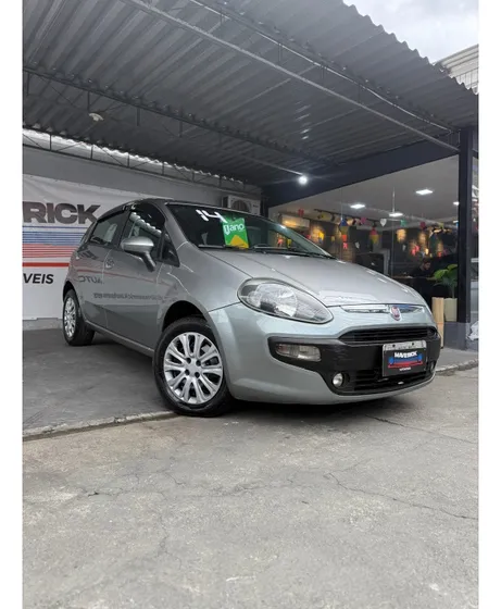 Fiat Punto 1.4 Attractive 8v Flex 4p Manual