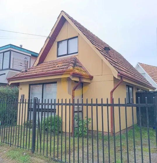 Casa Soleada En Excelente Barrio Residencial (174664)