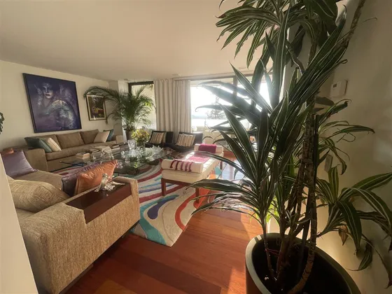 Departamento En Arriendo De 4 Dorm. En Las Condes