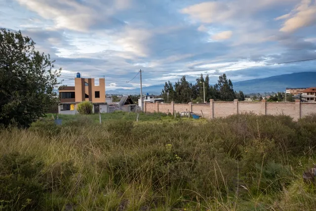 Terreno De Oportunidad Uniandes