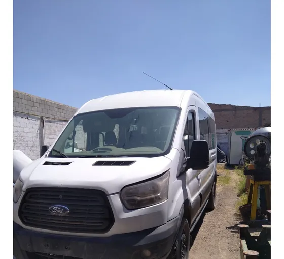 Ford Transit 2.2 Diésel Bus 15 Pasajeros Mt