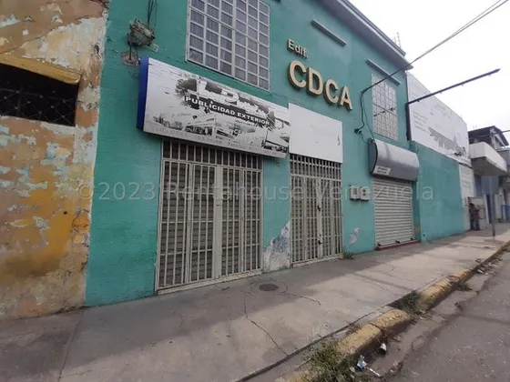 Amplio Local Comercial En Alquiler En Santa Rosa Con Buena Ubicación Db 24-7335