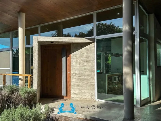  Casa  Diseño Contemporáneo Te Va A Encantar - Entorno Arbolado