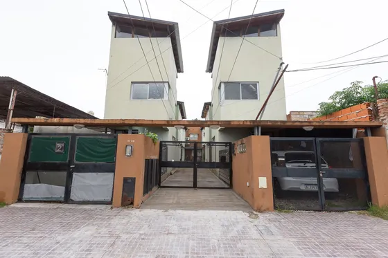 Venta Ph 3 Amb Cochera Hurlingham. Permuta