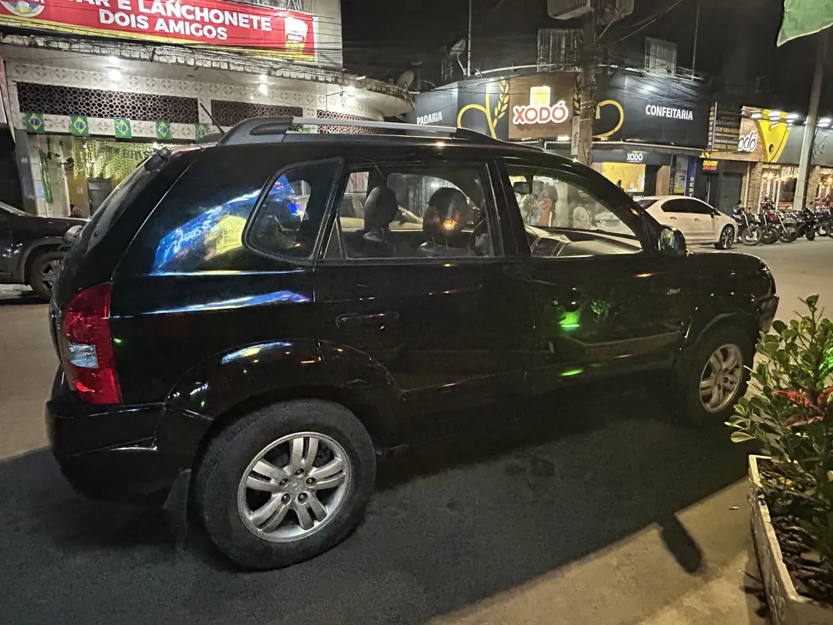 Hyundai Tucson 2008 2.7 Gls 4x4 Aut. 5p — foto 2