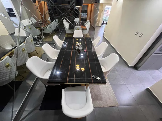 Se Alquila Hermoso Penthouse  Amueblado En El Sector Gazcue 