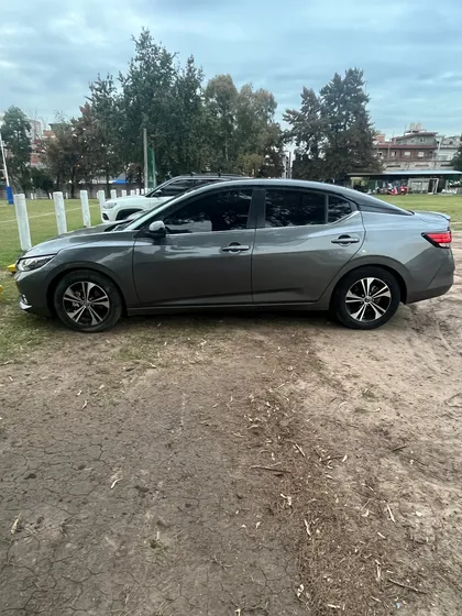 Nissan Sentra 2.0 Advance Cvt