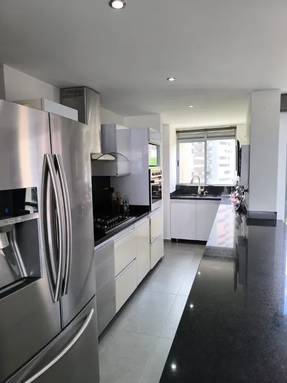 En Venta Hermoso Y Amplio Apartamento En Envigado Loma Del Chocho