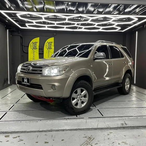 Toyota Fortuner Sr