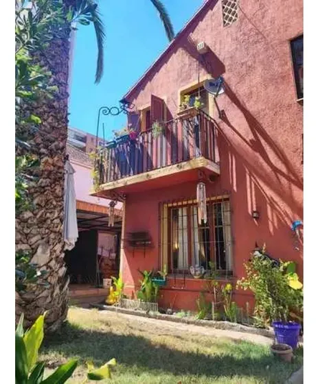 Casa En Ñuñoa/ Jose Domingo Caña