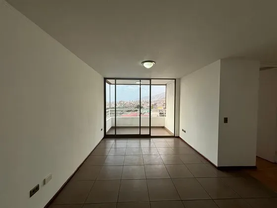 Departamento En Arriendo Edificio Panorámico Sector Sur .