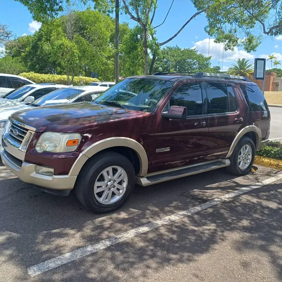Ford Explorer Eddy Bauer