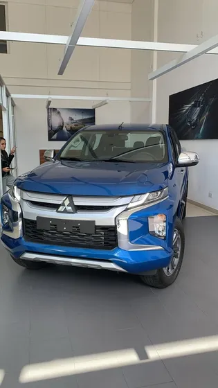 Mitsubishi L200 2.4 Di-d High Power 181cv Cuero