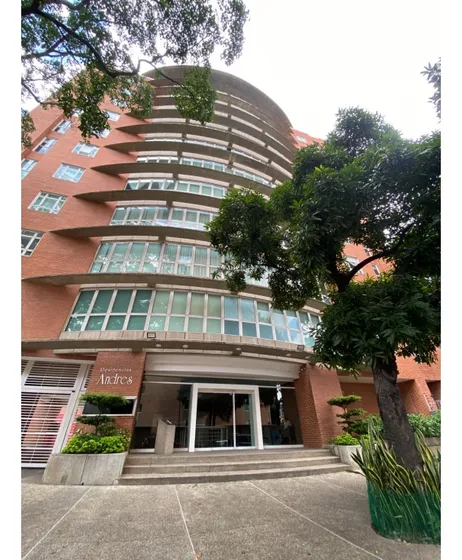Alquiler Apartamento En La Urbanización El Rosal