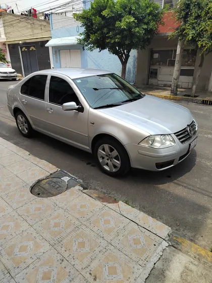 Volkswagen Jetta 2.0 At