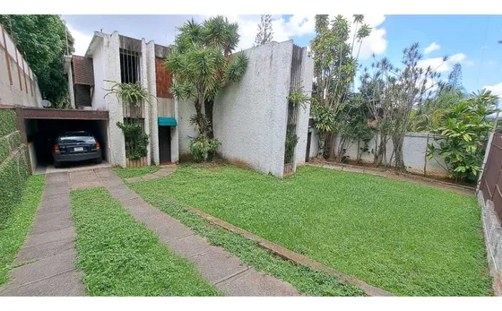 Vendo Casa 500m2 Los Palos Grandes 0328