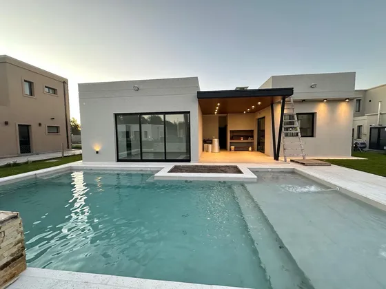 Casa En  Venta Barrio Privado Los Talas Canning