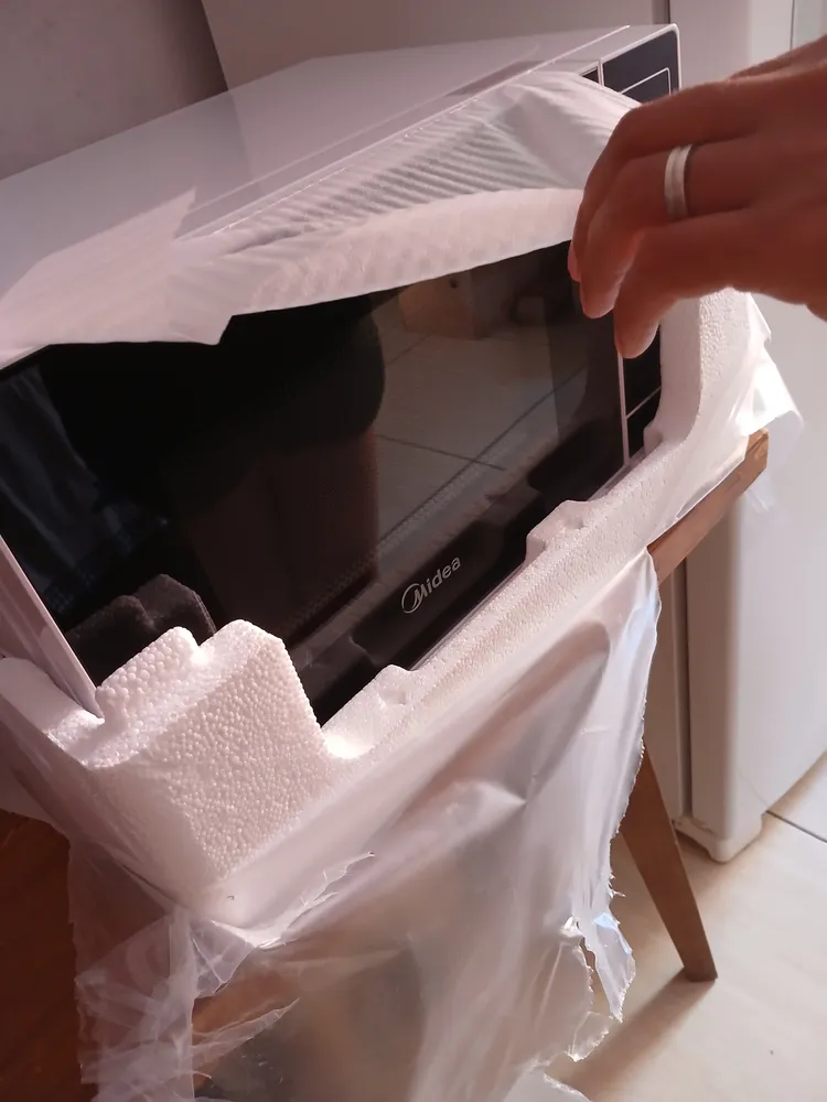 Micro-ondas Midea 700W 20 Litros Branco E Preto - Imagem 3