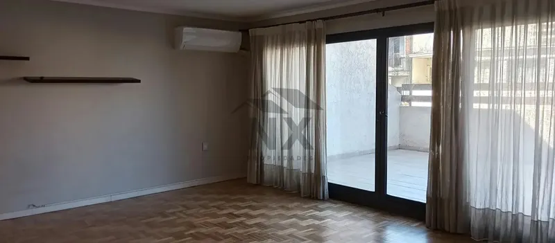 Alquiler De Apartamento De 2 Dormitorios En Centro. G. · Foto 1