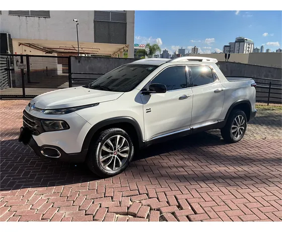 Fiat Toro 2.0 Volcano 4x4 Aut. 4p