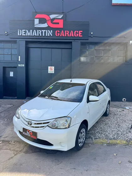 Toyota Etios 1.5 Sedan Xls