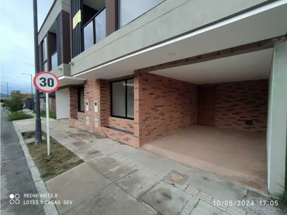 Vendo Casa La Ceja Para Estrenar 126 M²